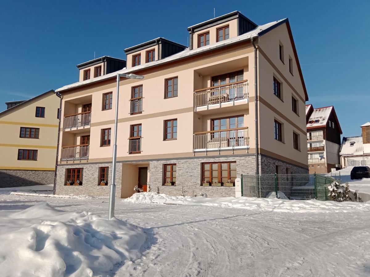 Apartman Hubert Kasperske Hory Exterior photo